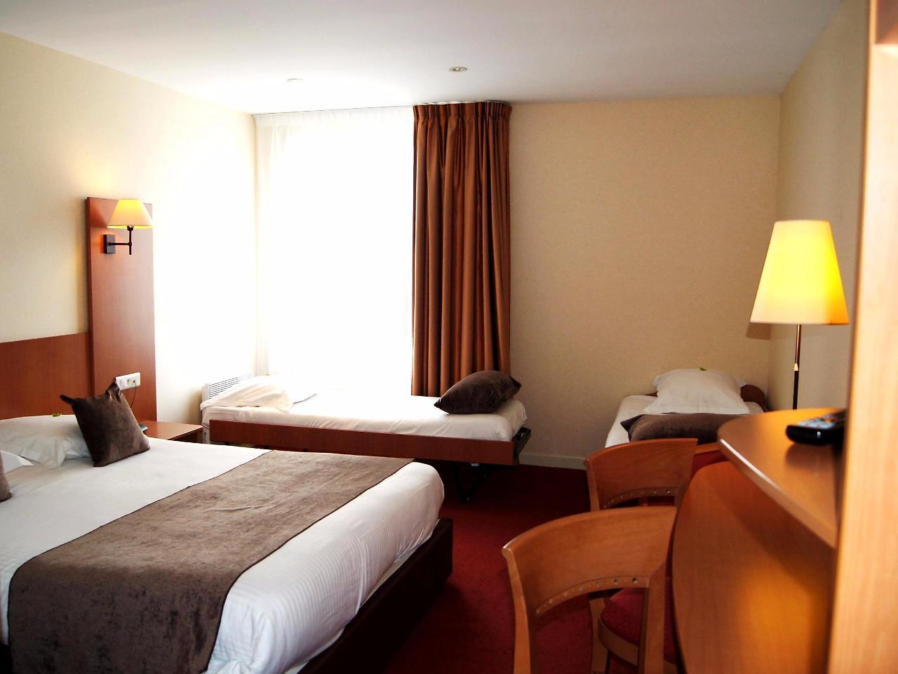 Logis Hotel Restaurant Aloe 레헤르비에르 외부 사진