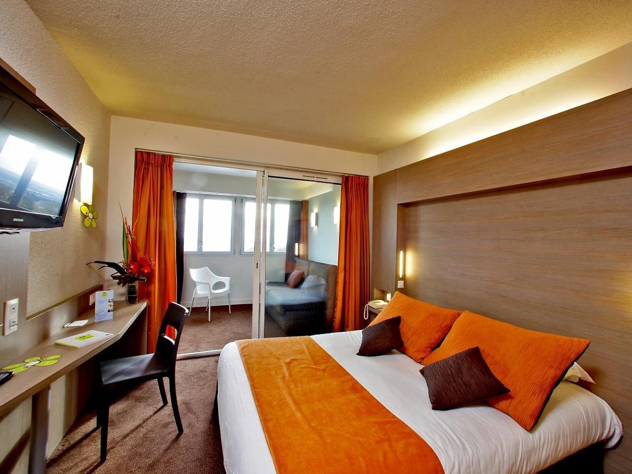 Logis Hotel Restaurant Aloe 레헤르비에르 외부 사진