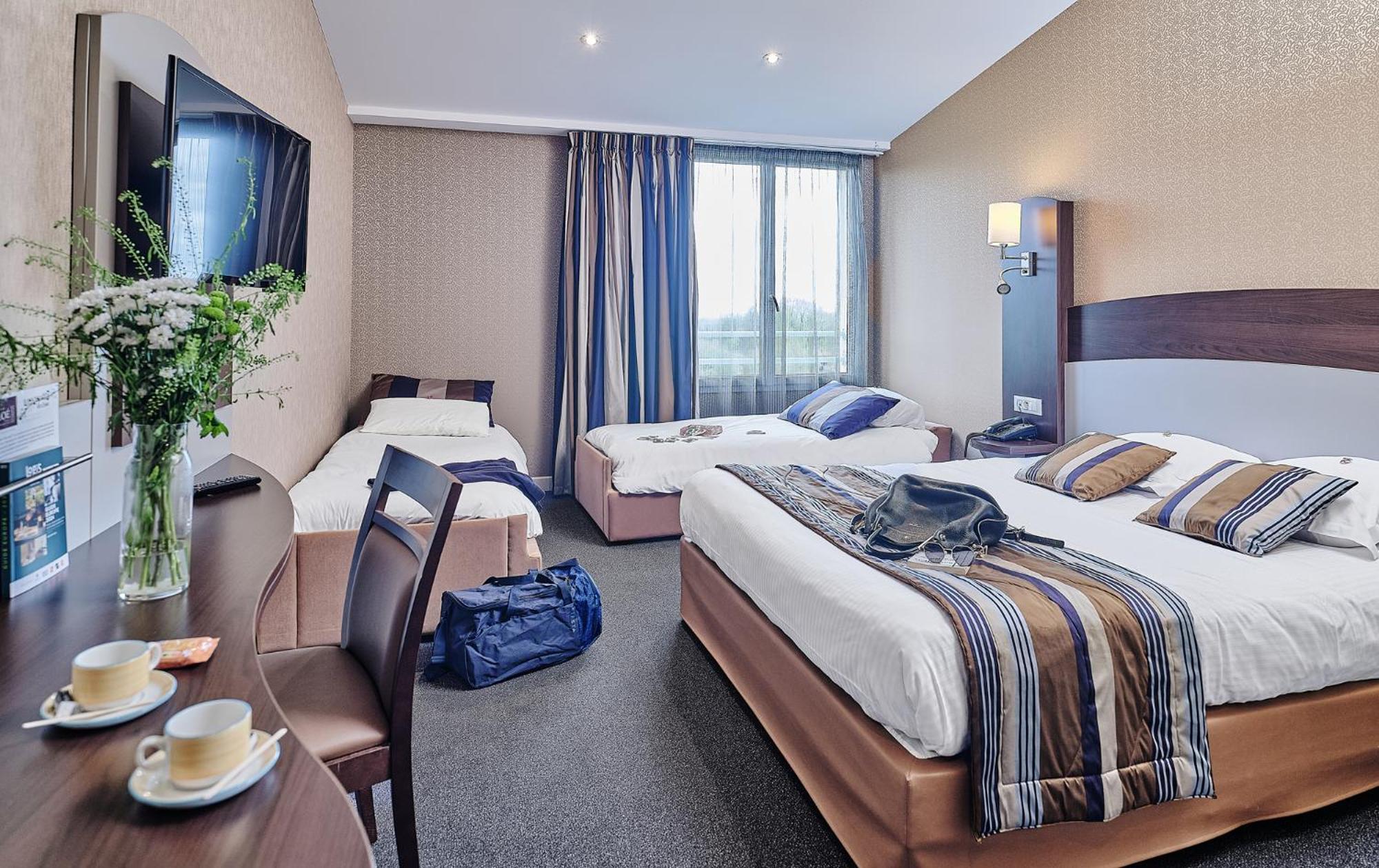 Logis Hotel Restaurant Aloe 레헤르비에르 외부 사진