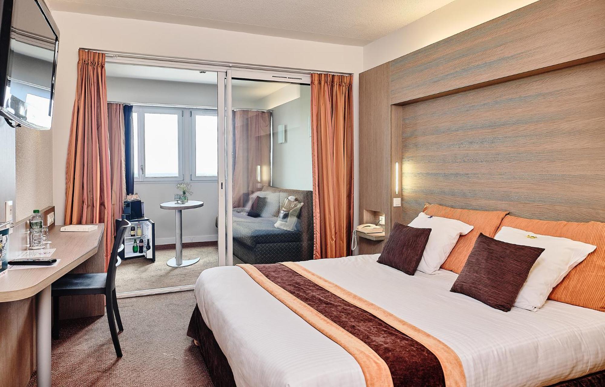 Logis Hotel Restaurant Aloe 레헤르비에르 외부 사진
