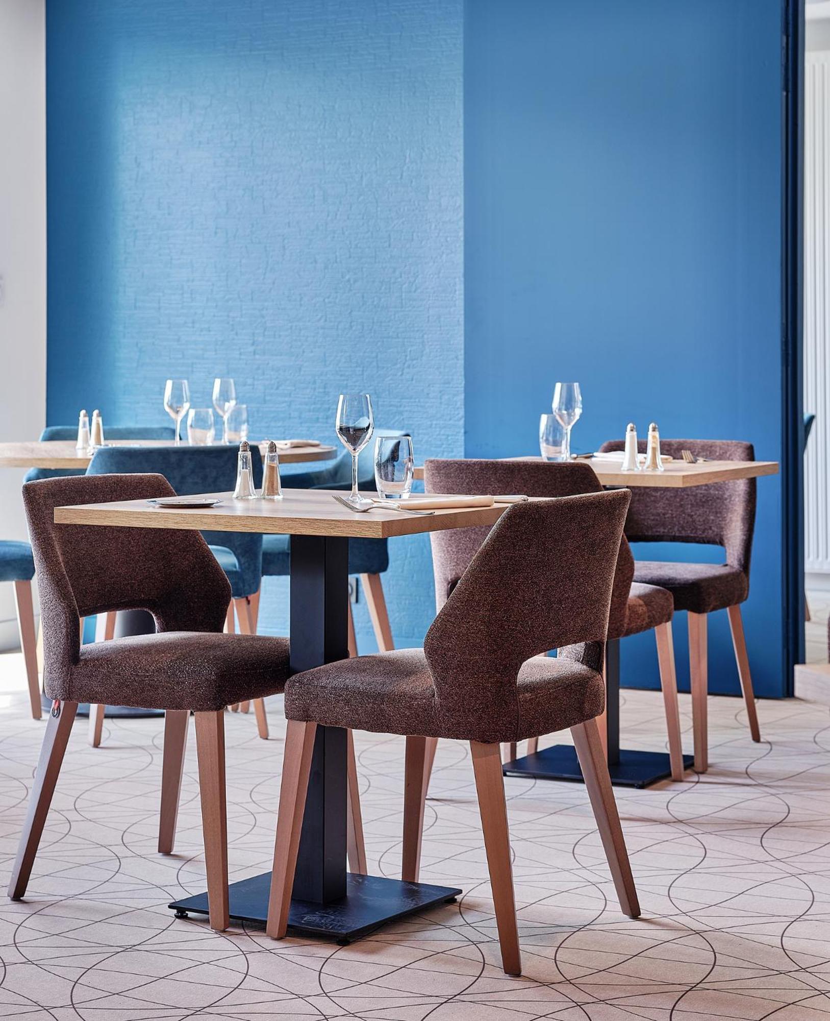 Logis Hotel Restaurant Aloe 레헤르비에르 외부 사진