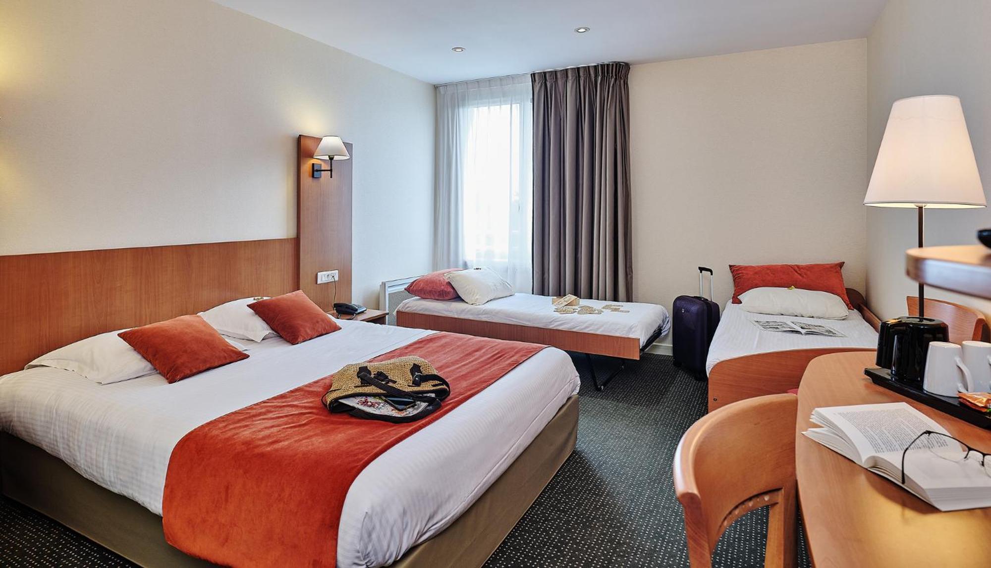 Logis Hotel Restaurant Aloe 레헤르비에르 외부 사진